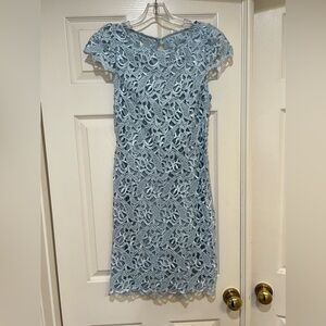 Alice +‎ Olivia Light Blue Clover Lace Back Cutout Midi Cocktail Sheath dress